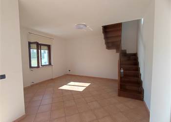 Ascea appartamento duplex in parco