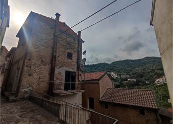 Interessante Bilocale e monolocale nel Cuore Storico di Pisciotta